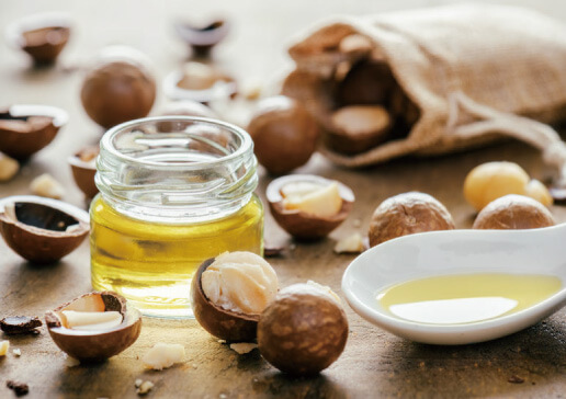 マカデミアナッツ油（マカデミアナッツオイル）